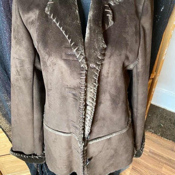 Jacket - Picture 2 of 6